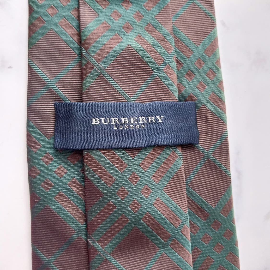 버버리 실크 브라운 노바 체크 넥타이 9.7cm A+등급 K2119 상품이미지8