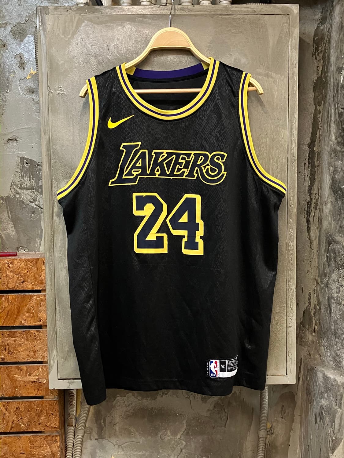 나이키 레이커스 코비 브라이언트 24번 져지   상품이미지1
