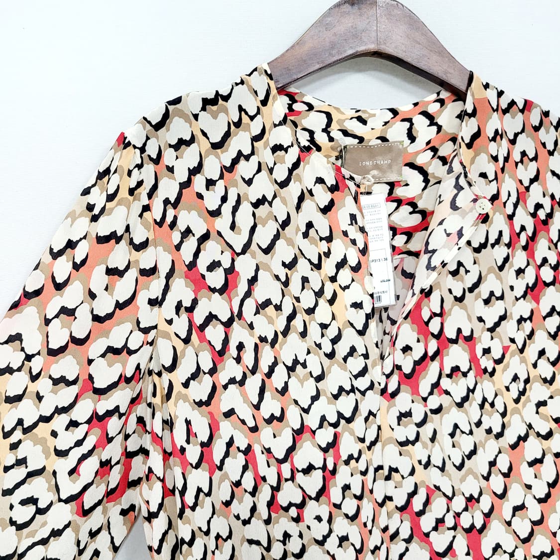 롱샴 실크 블라우스 코랄 상품이미지2