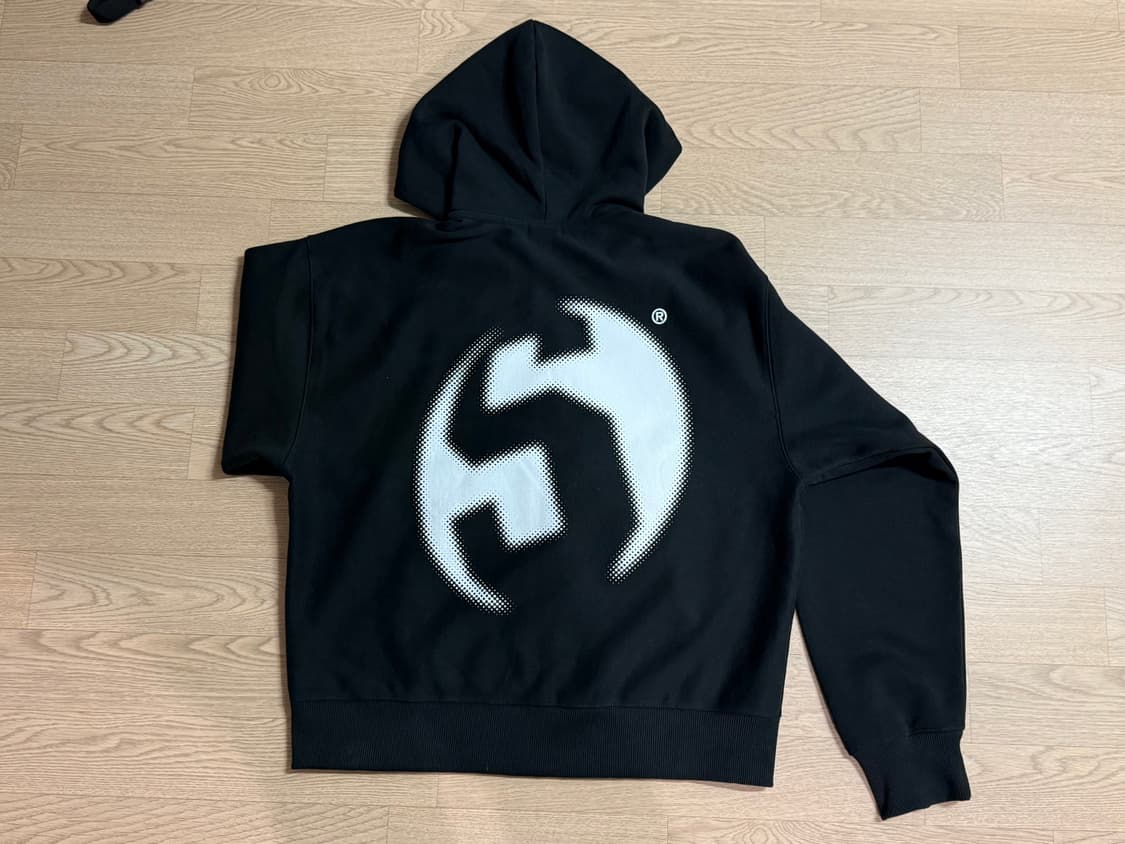 스투시 렌즈 후드집업 블랙 상품이미지4