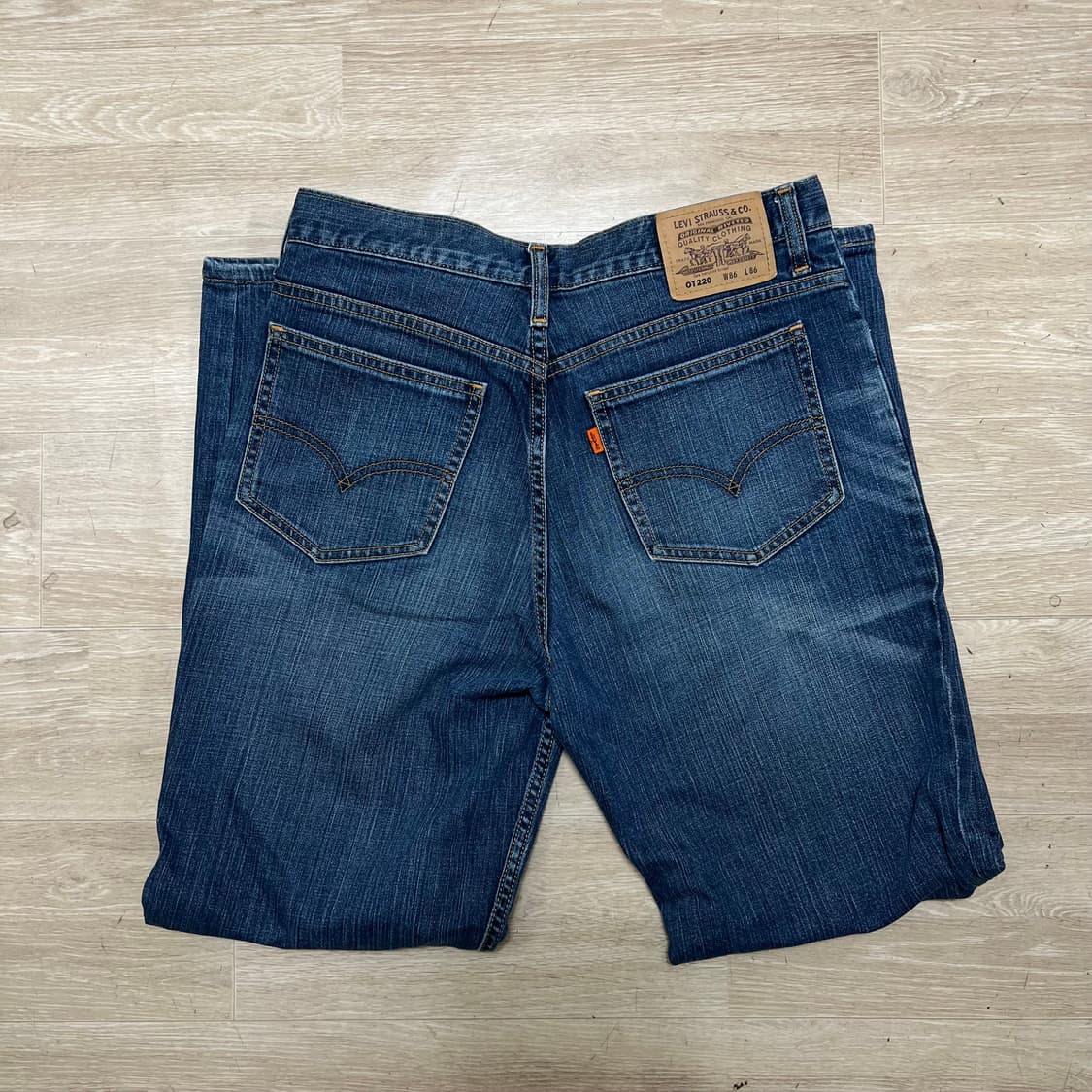 리바이스 220 워싱 데님팬츠 청바지 [중청] 34 상품이미지4