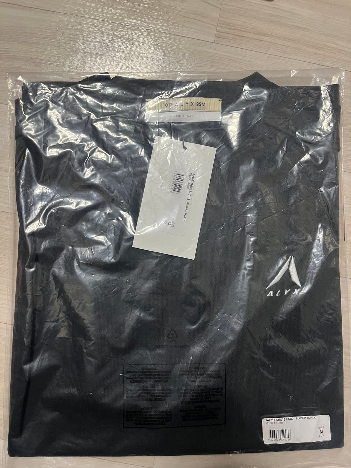 자수 로고 매쉬 티셔츠  상품이미지4