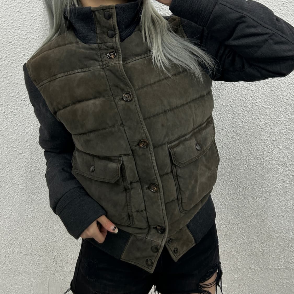  몽클레어 그레이 나그랑 딥올리브 패딩 자켓 ( 동일 중고매물 100만원 상품이미지2