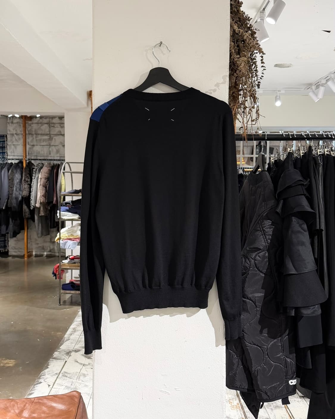 메종 마르지엘라 블랙 블루 배색 롱슬리브 니트 상품이미지6