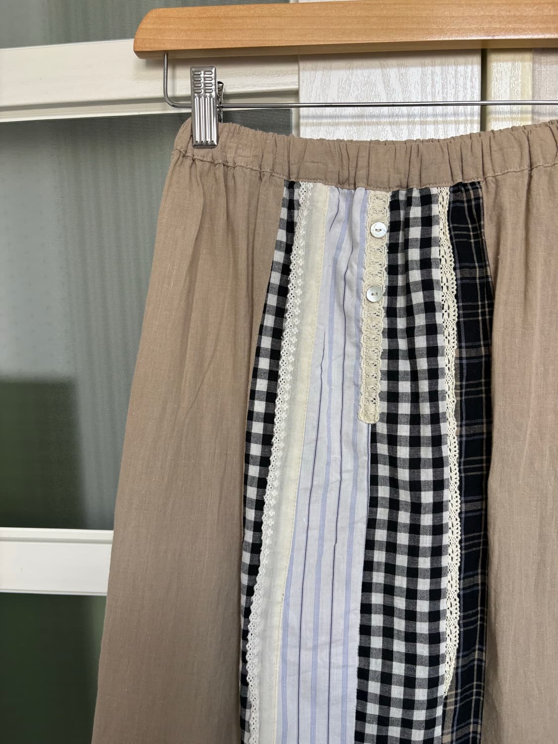 베이지 패치 프릴 스커트 상품이미지2