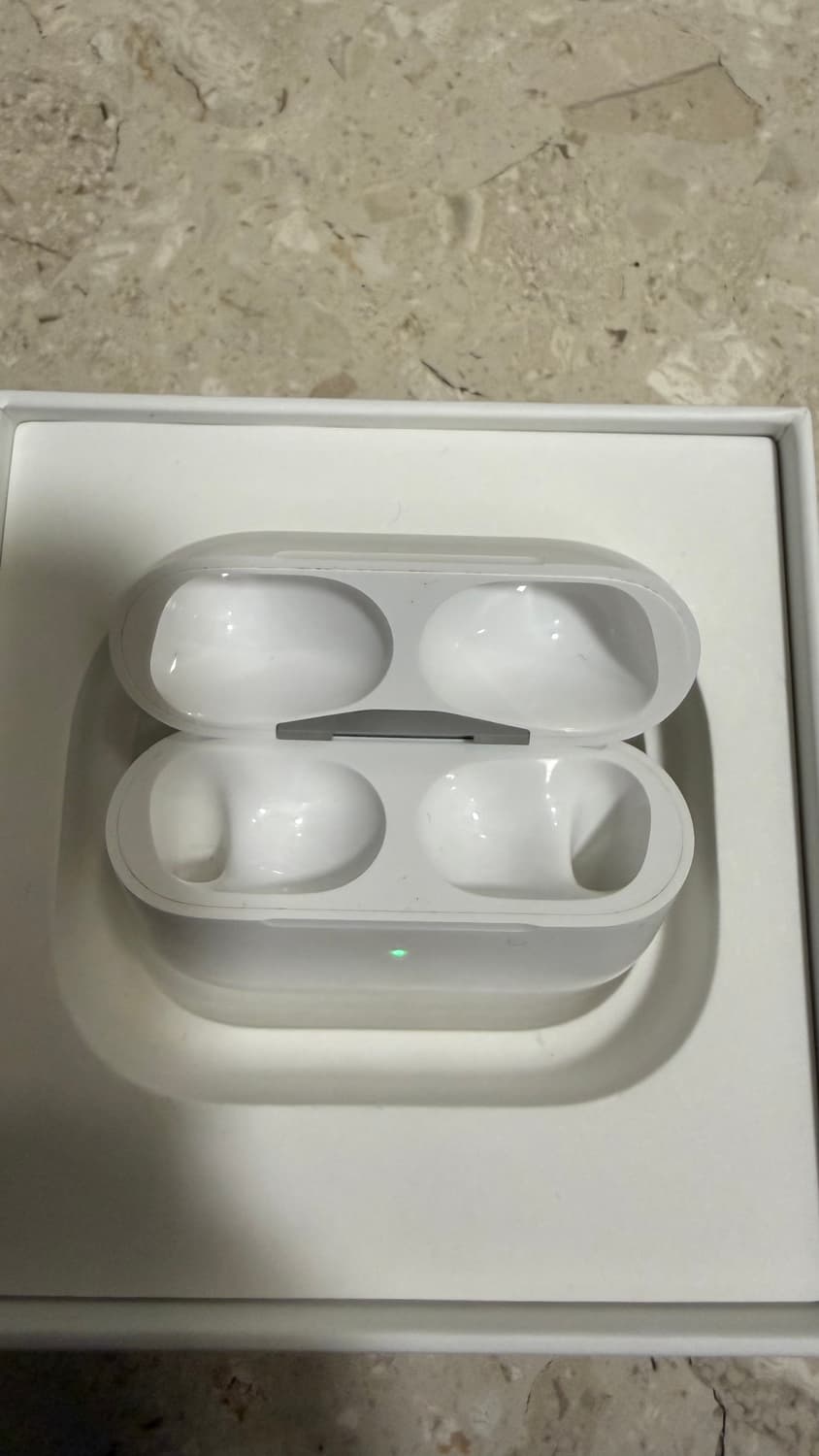 에어팟 프로 2세대 라이트닝 풀박스 상품이미지3