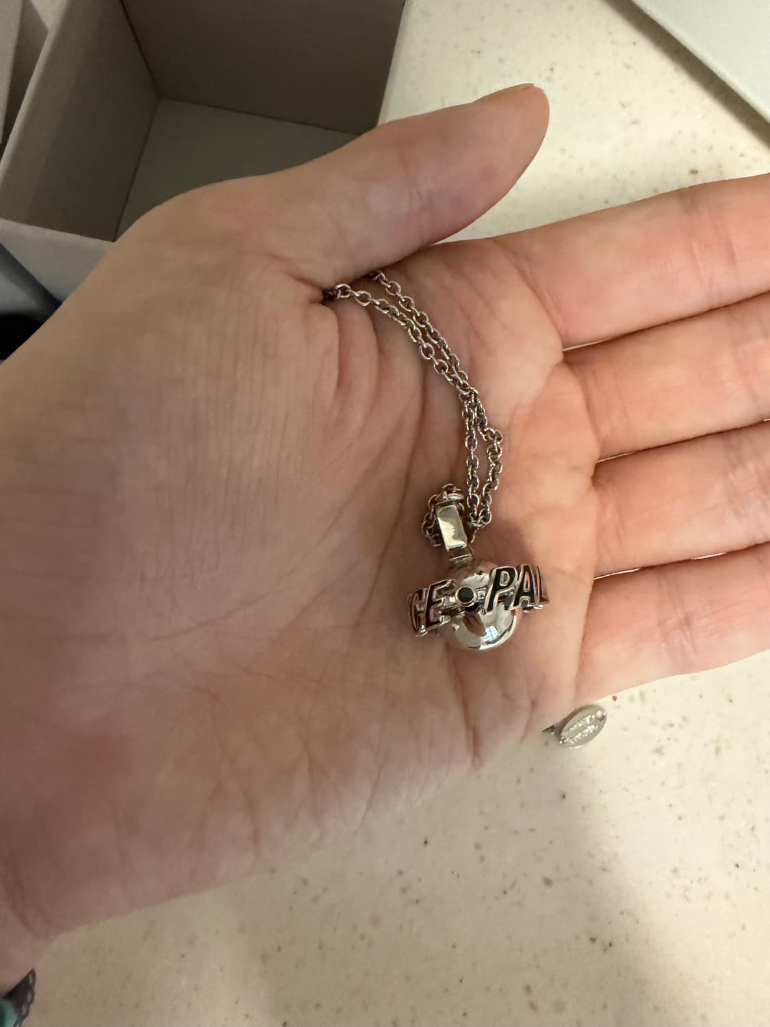 팔라스 비비안웨스트우드 목걸이 상품이미지2