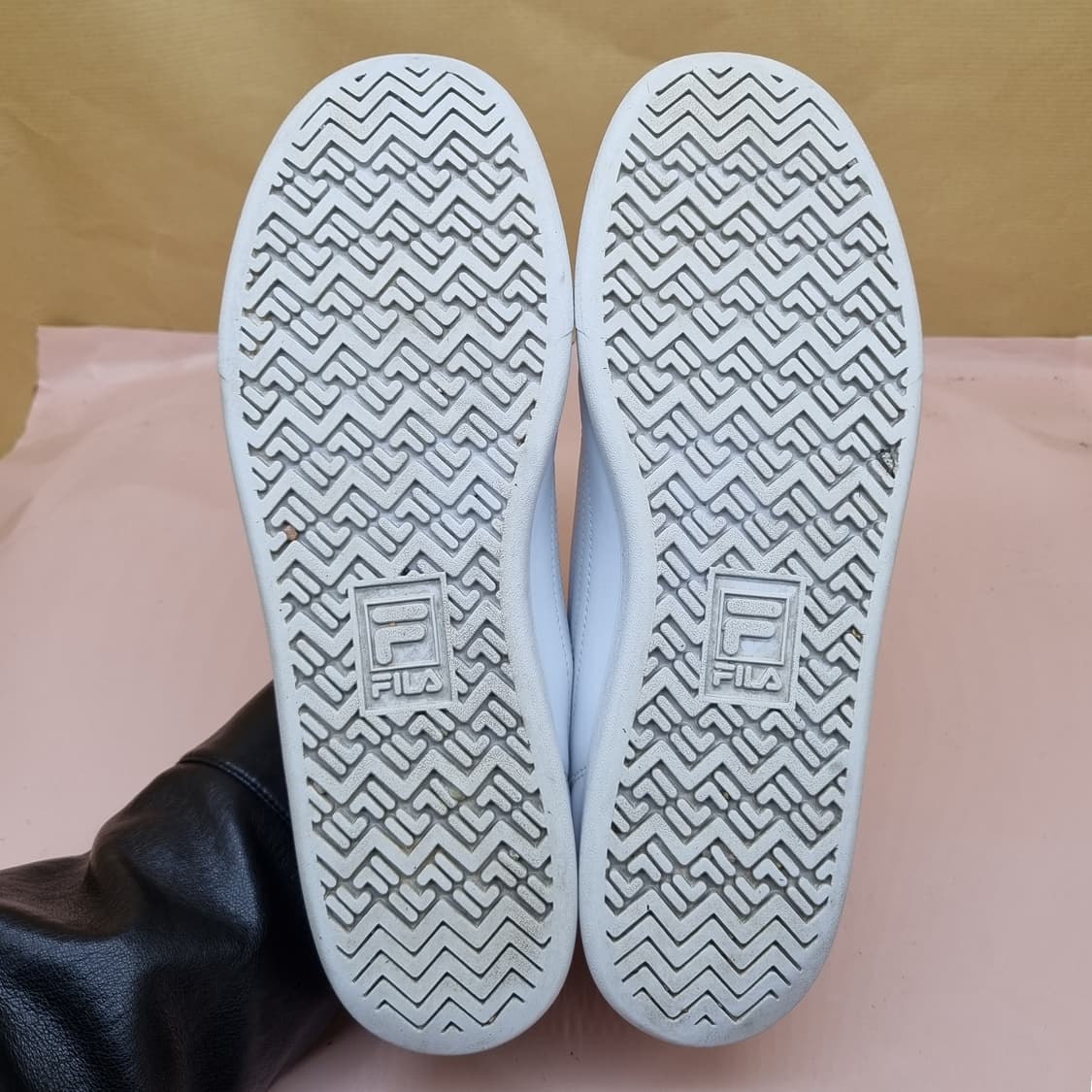 휠라 코트디럭스V2 남성운동화 280 상품이미지4