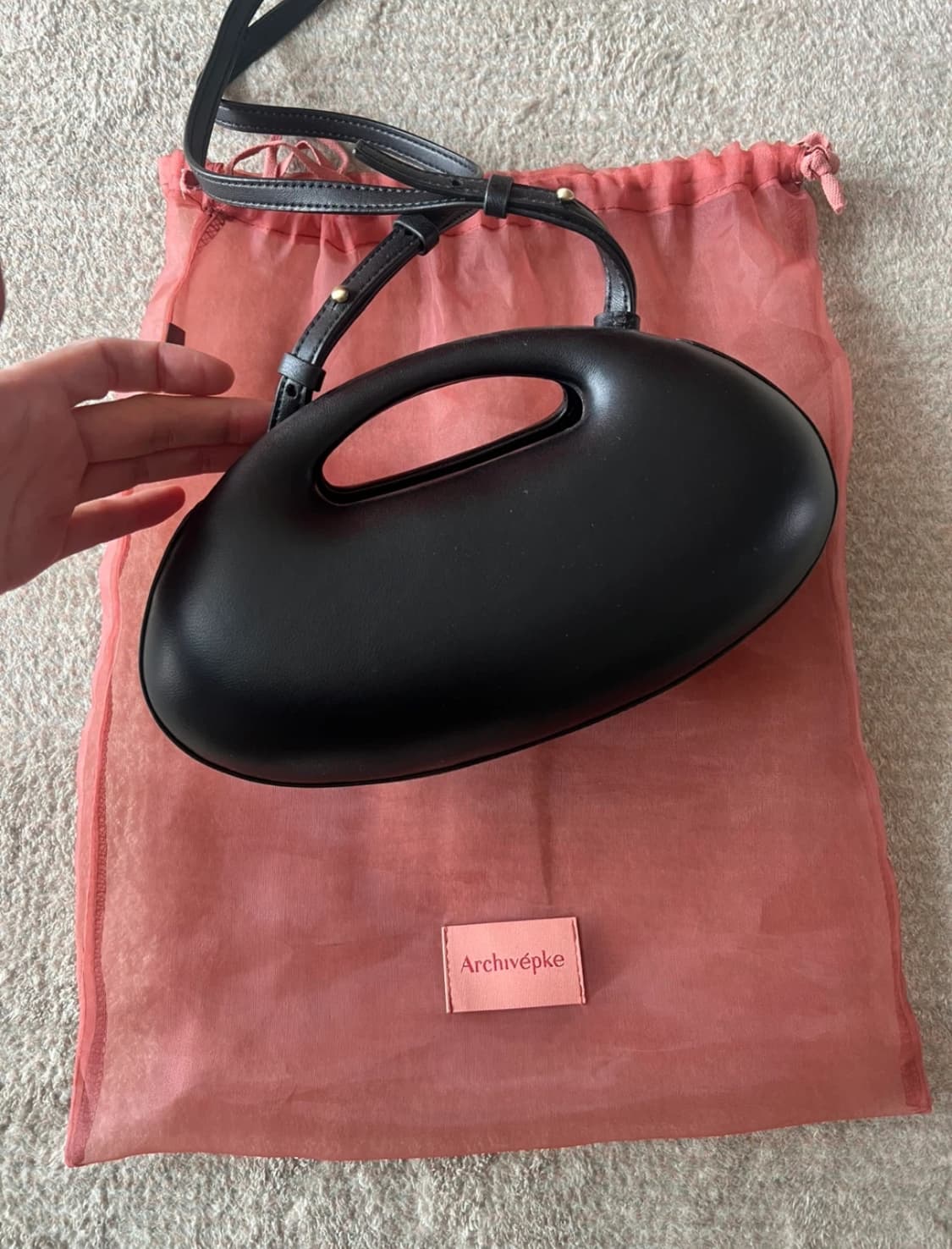 아카이브앱크 하프 베이글 백 블랙  상품이미지1