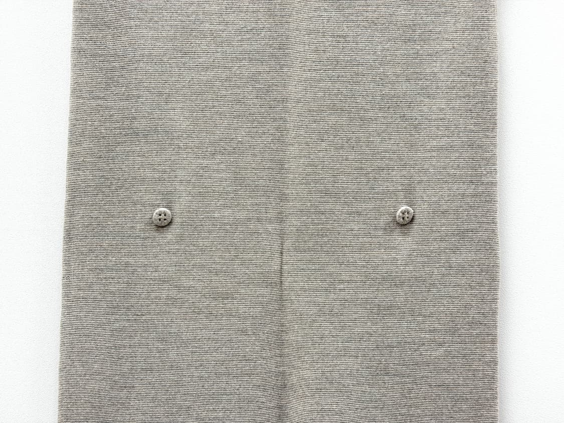 르메르 메리노 울 블렌드 백 버튼 디테일 니트 원피스 상품이미지4