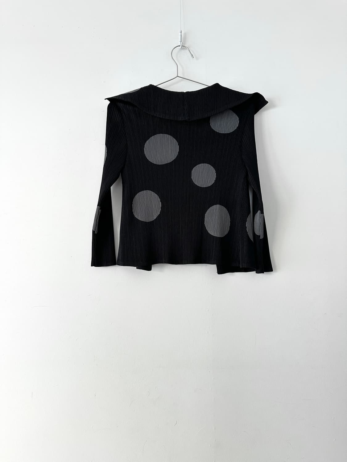 Dot pleats cardigan 상품이미지3