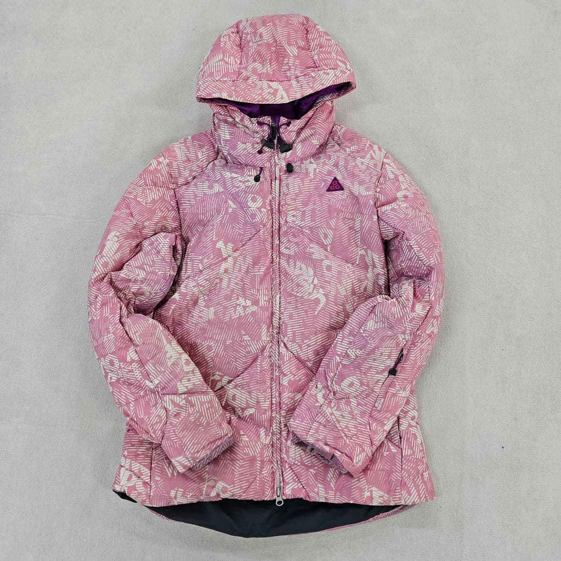 [90] 나이키 여성용 ACG 구스다운 패딩 자켓  0114YH1 상품이미지2