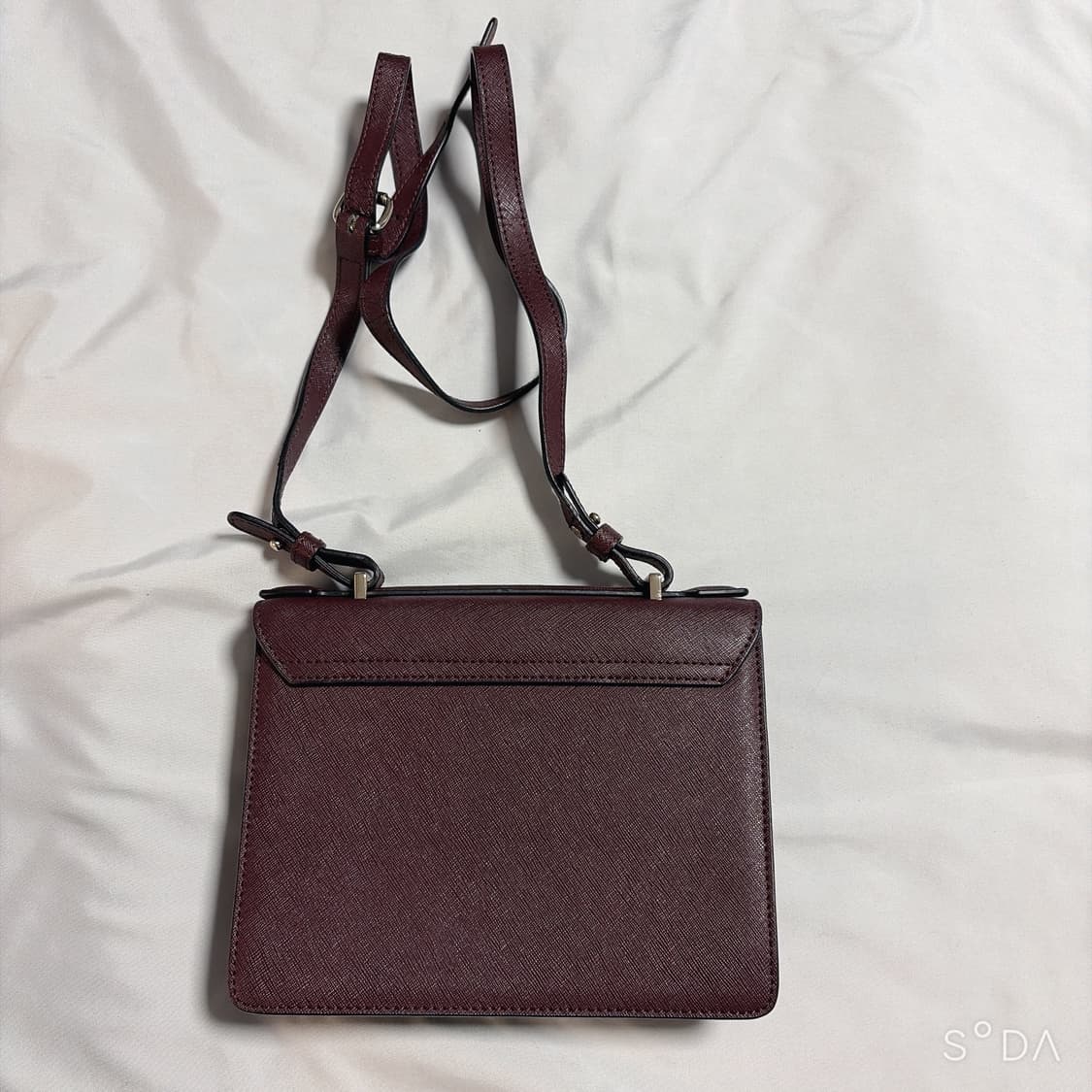 비비안웨스트우드 버건디 크로스백 상품이미지3