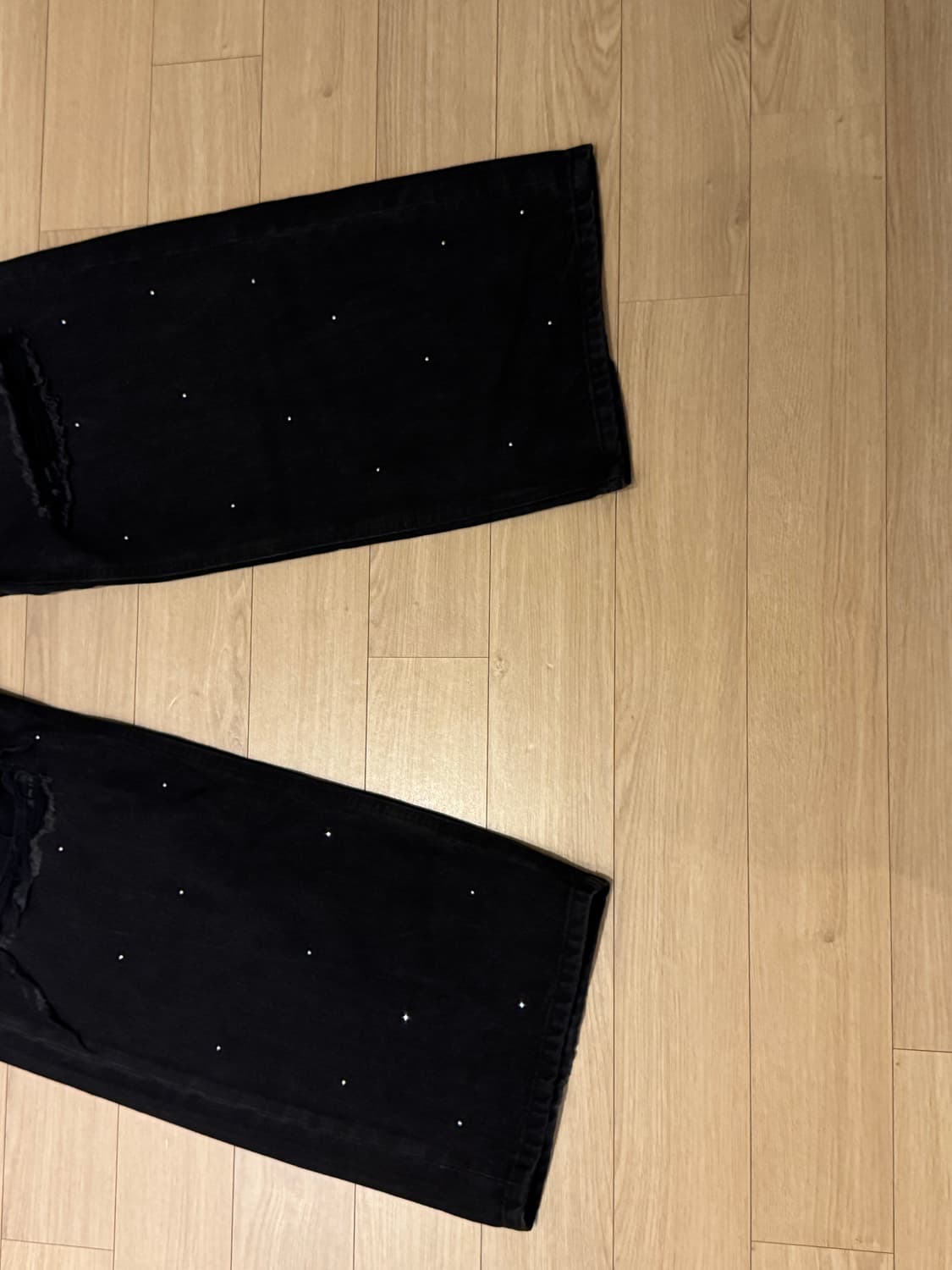 다이애그널 STUD DAMAGE DENIM PANTS 상품이미지6