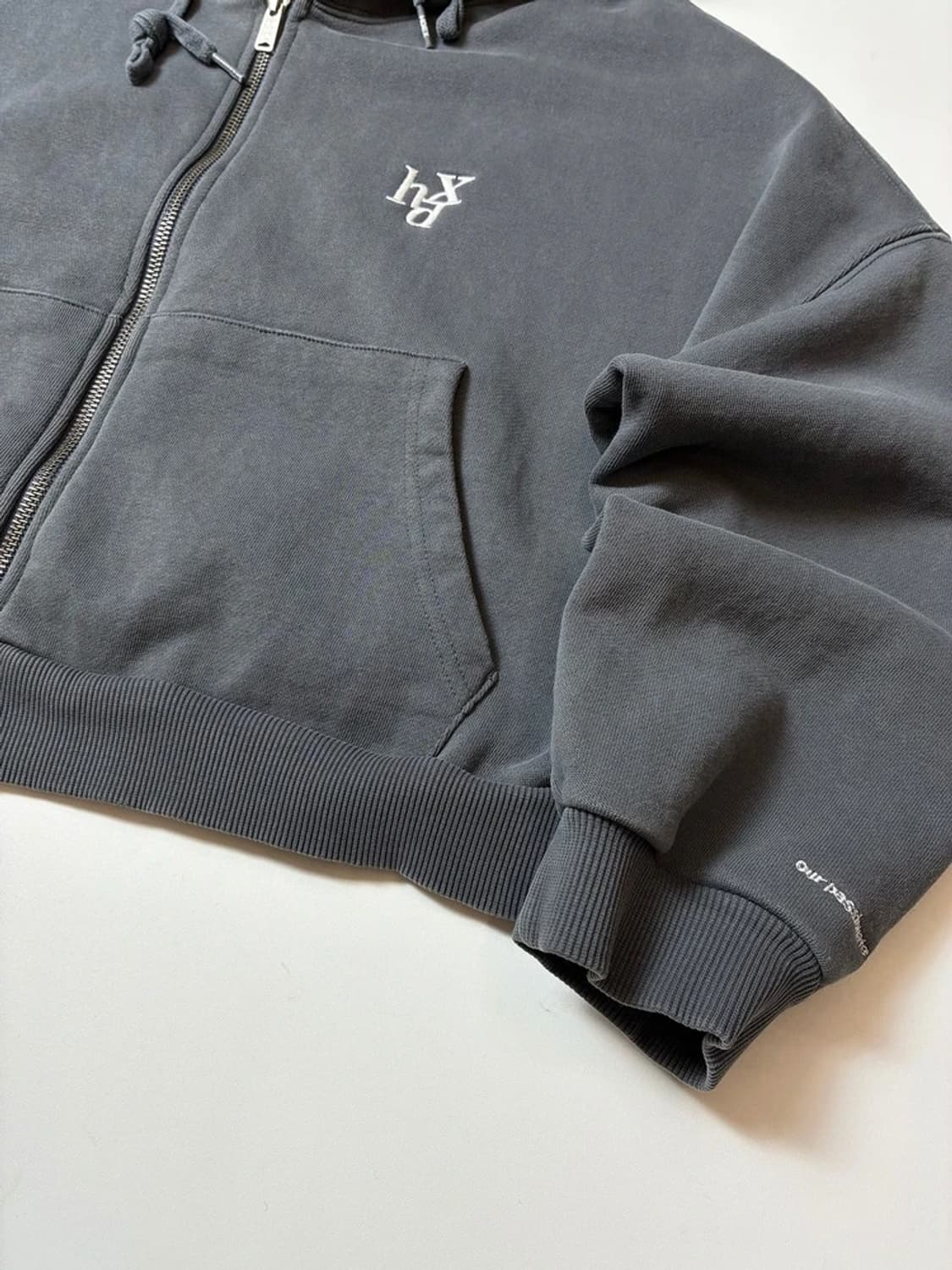 HDEX 시그니처 피그먼트 워싱 로고 크롭 후드집업 PN8958  상품이미지4