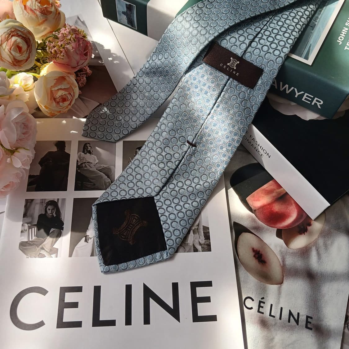 셀린느 실크 블루 트리오페 패턴 넥타이 8.9cm A+등급 E894
 상품이미지4