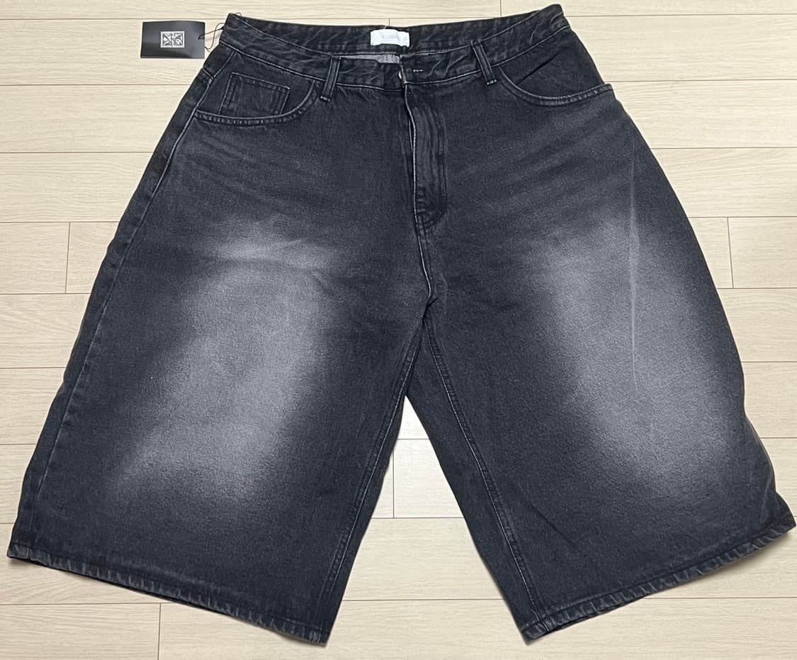 [미착용 새상품] 니치스 버뮤다팬츠 차콜 워싱 블랙 L 상품이미지1