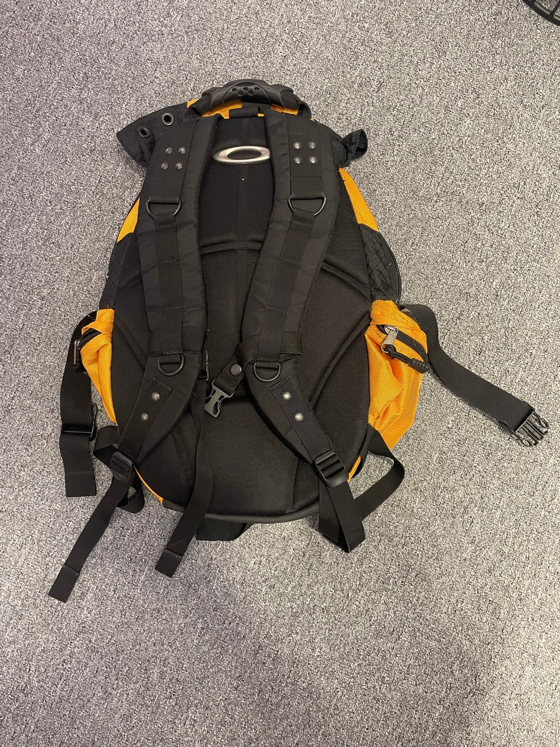 OAKLEY ICON BACKPACK 3.0 후루츠패밀리
