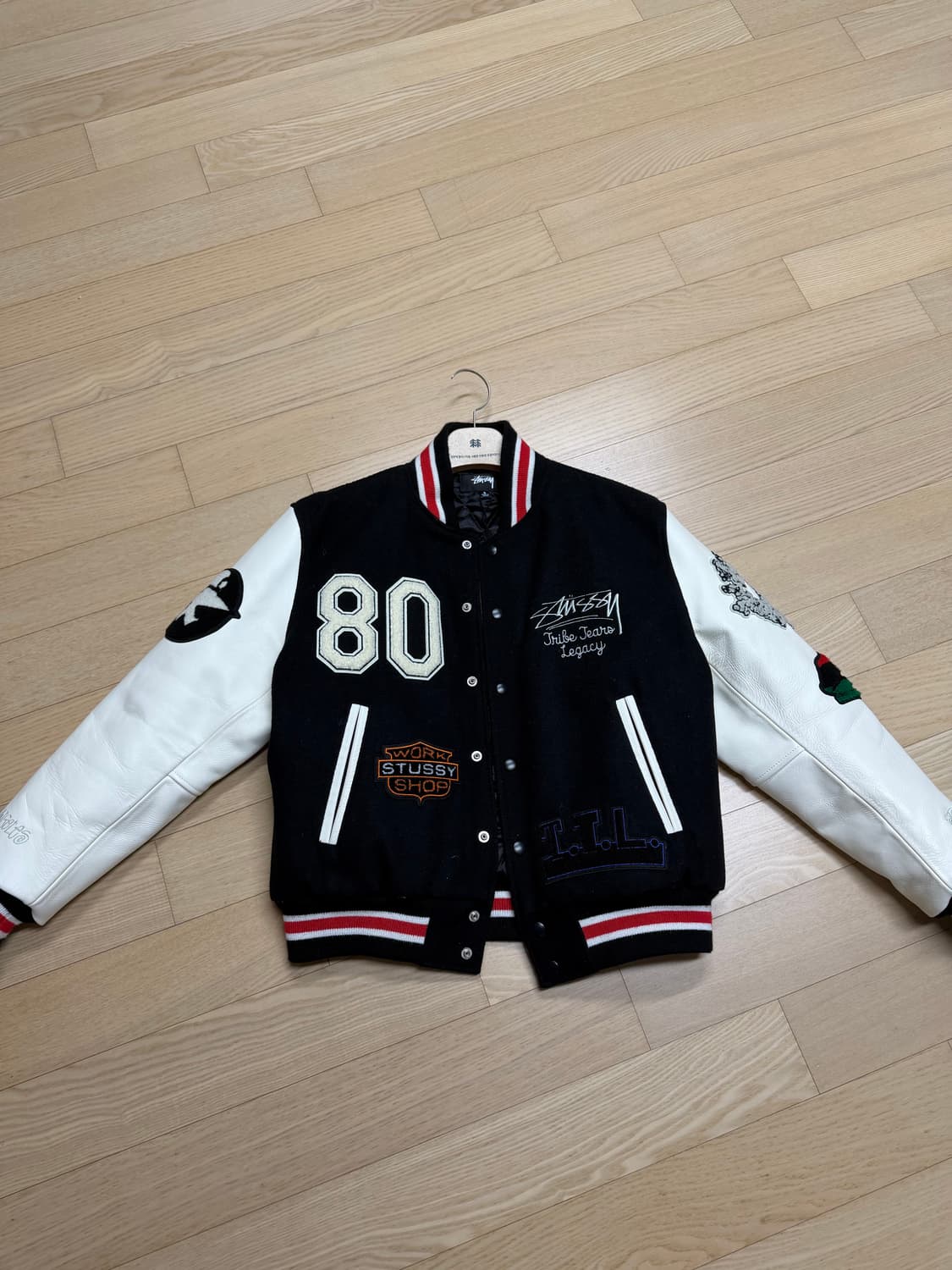 스투시X아워레거시 바시티 자켓 상품이미지1