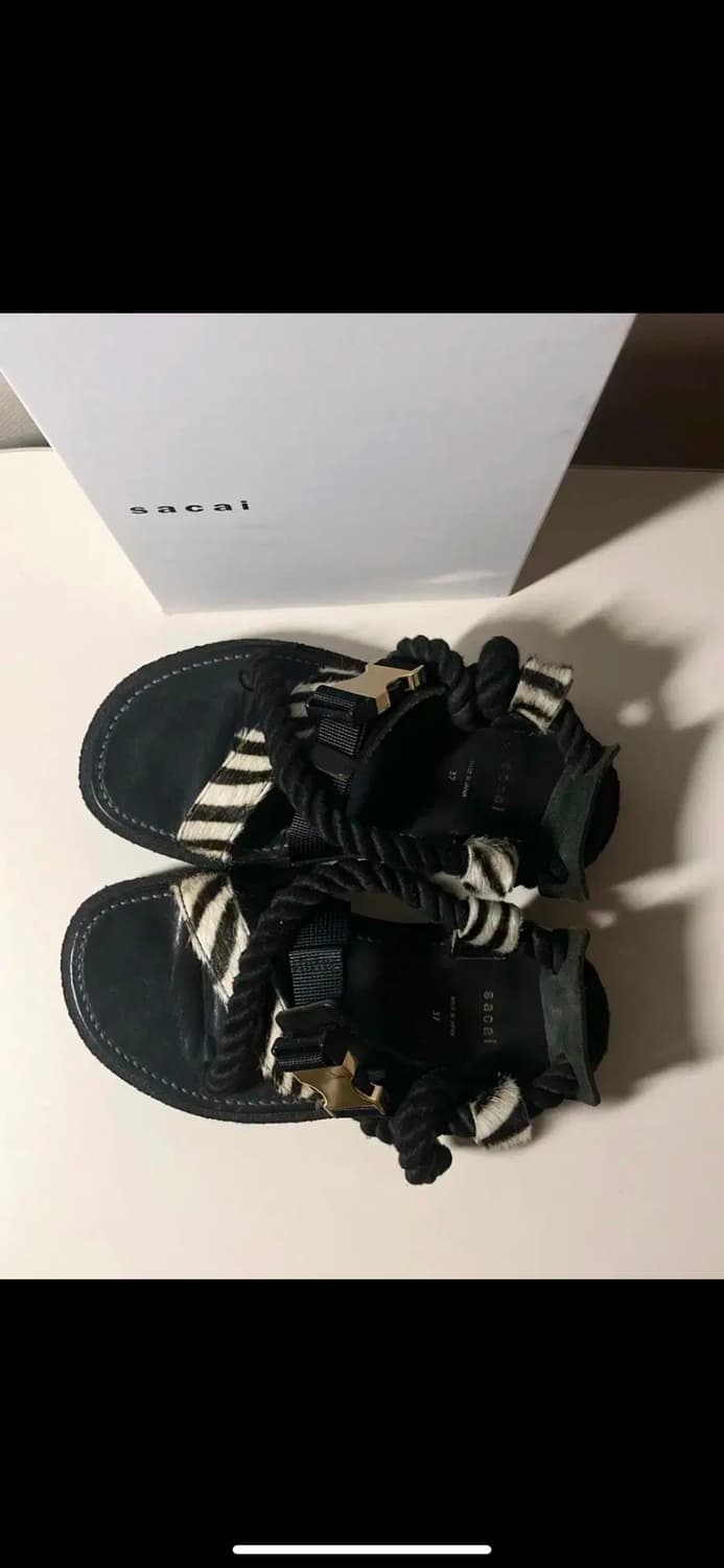 사카이 20SS 런웨이 피스 샌들 상품이미지8