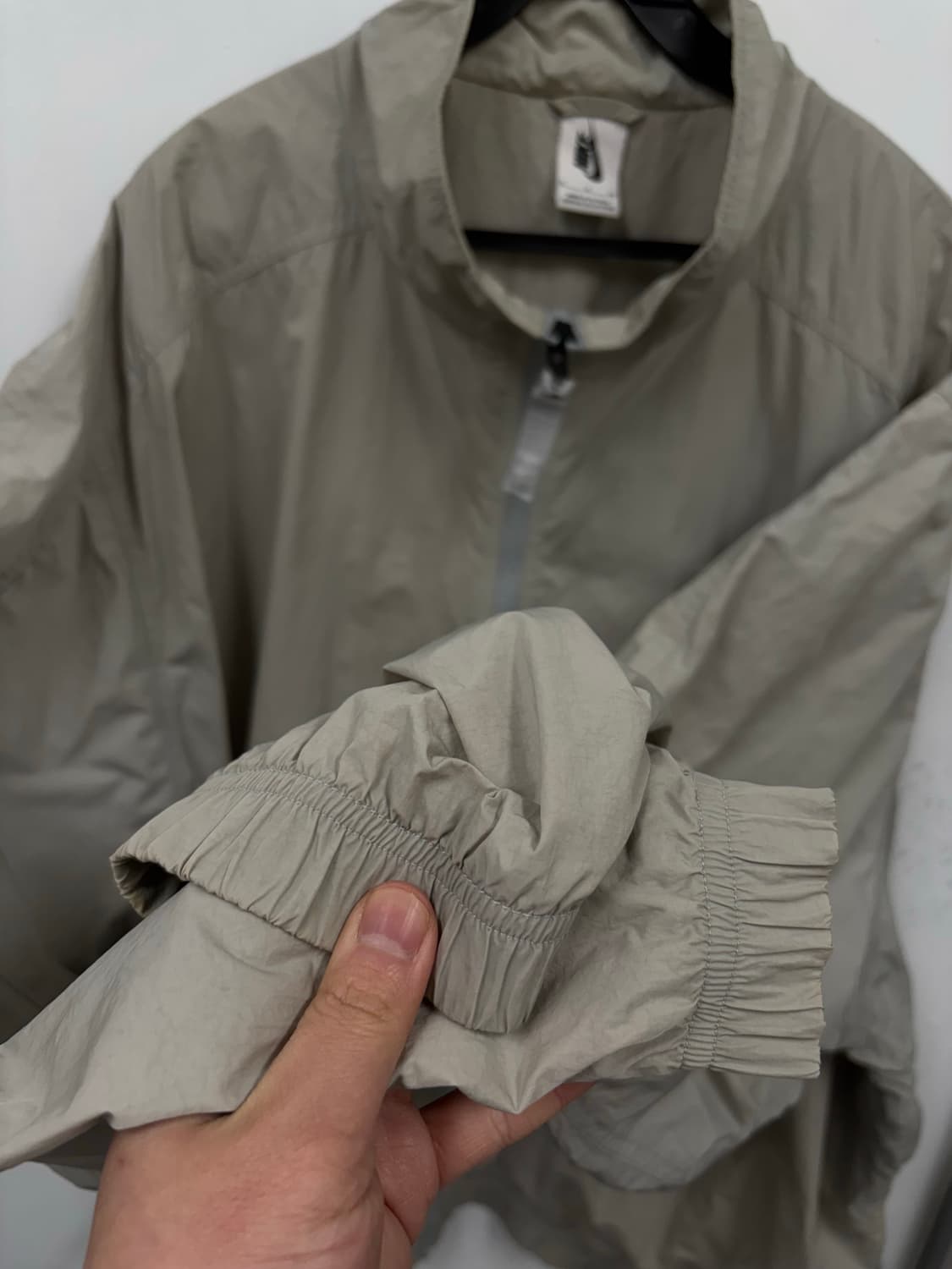 나이키 오버핏 바람막이 상품이미지3