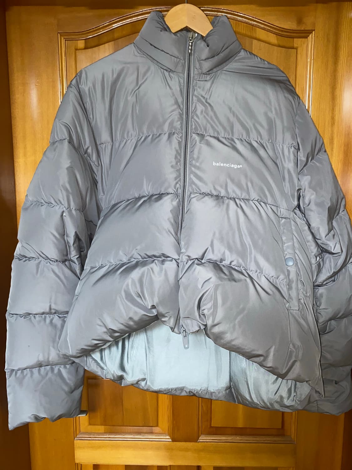 발렌시아가 C컬 패딩 그레이 상품이미지5