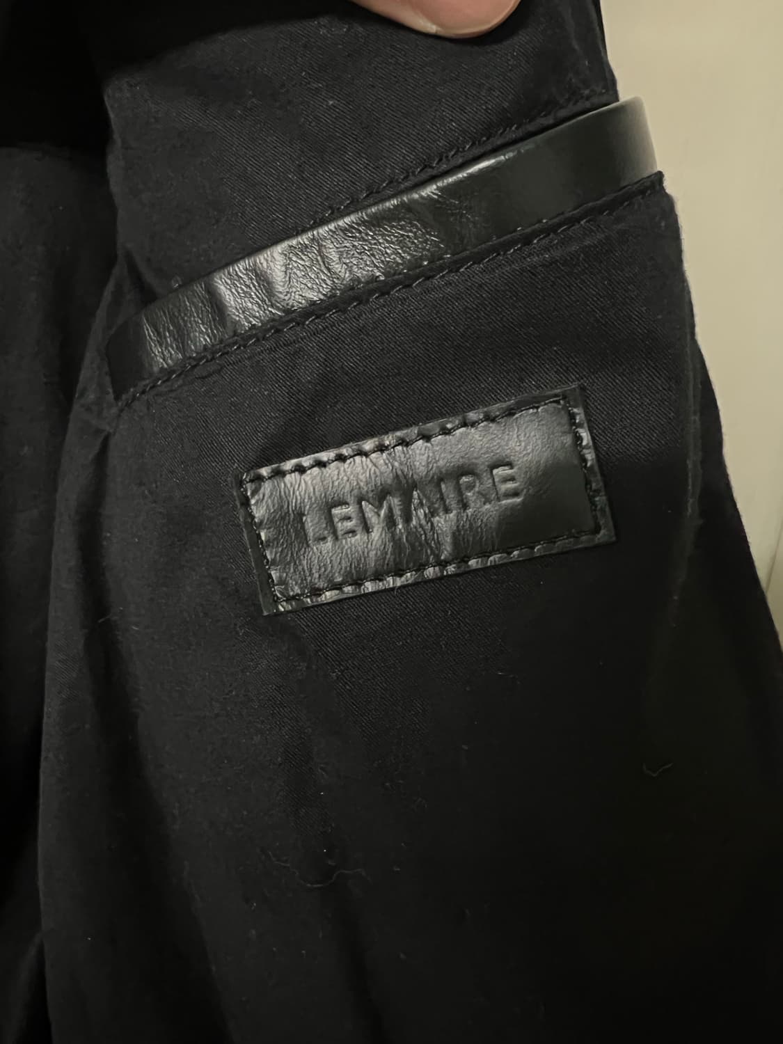 르메르 23ss 스탠드카라 레더블루종 L 상품이미지3