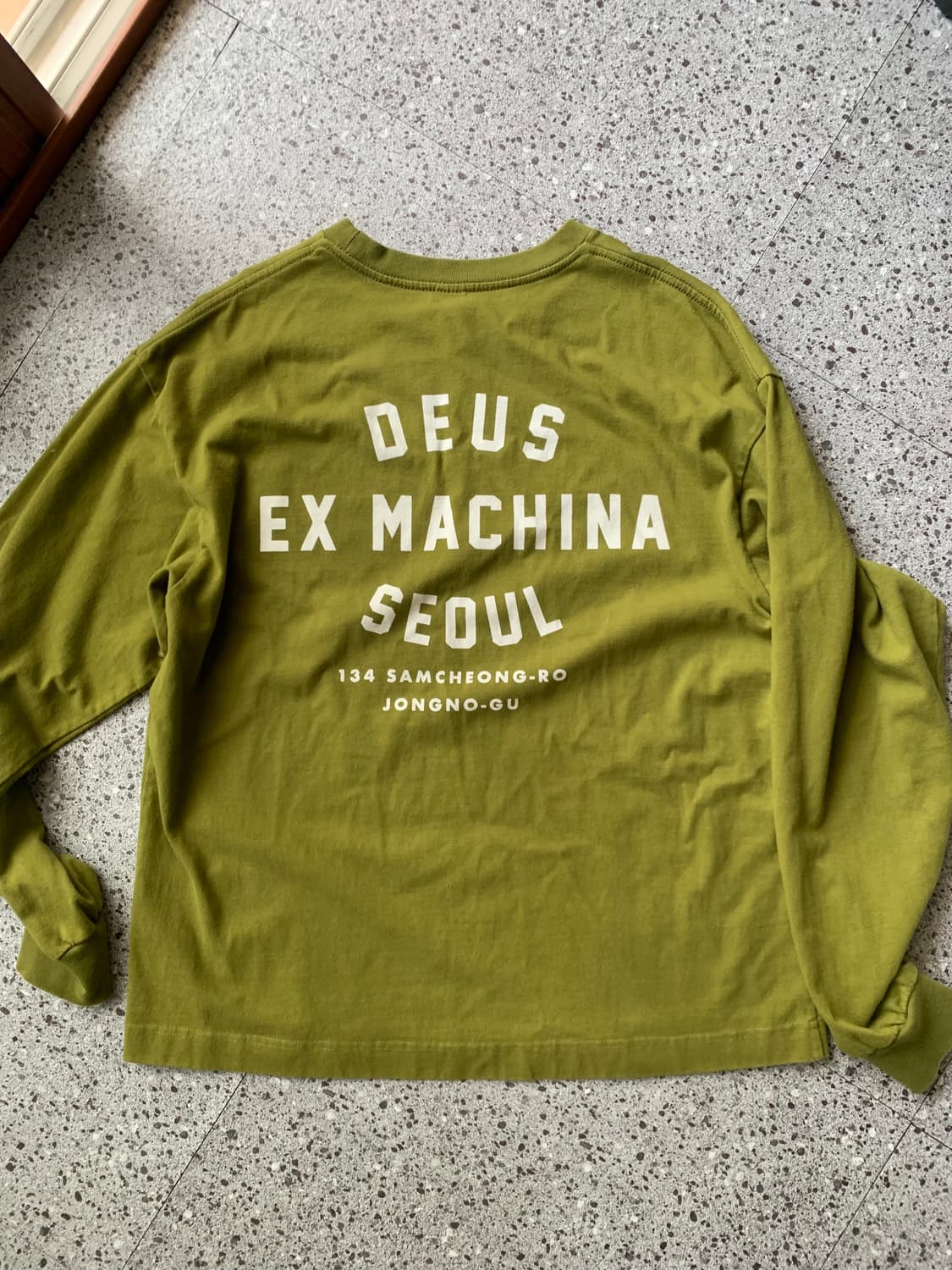 DEUS 데우스 엑스 마키나 삼청 롱슬리브 그린 상품이미지1