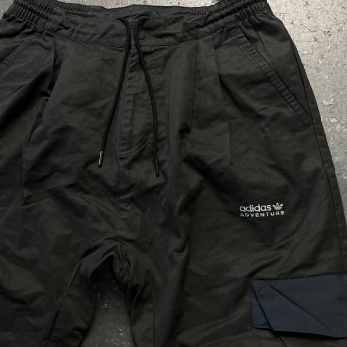 105 아디다스 어드벤쳐 나일론 카고 팬츠  상품이미지2