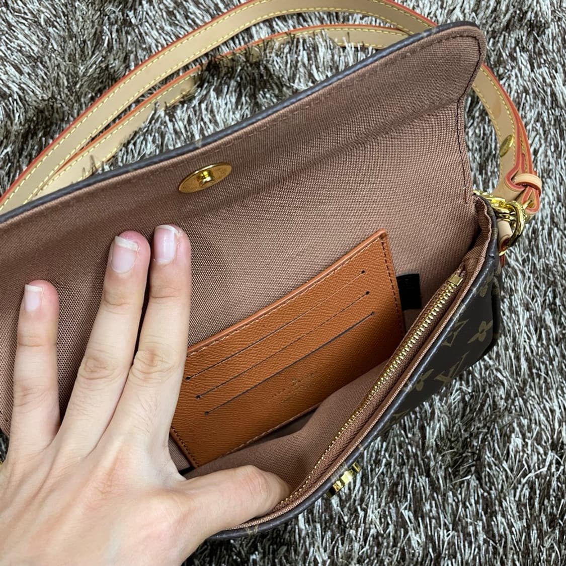 루이비통 Louis Vuitton 월릿 온 체인 아이비 모노그램 숄더백 상품이미지7