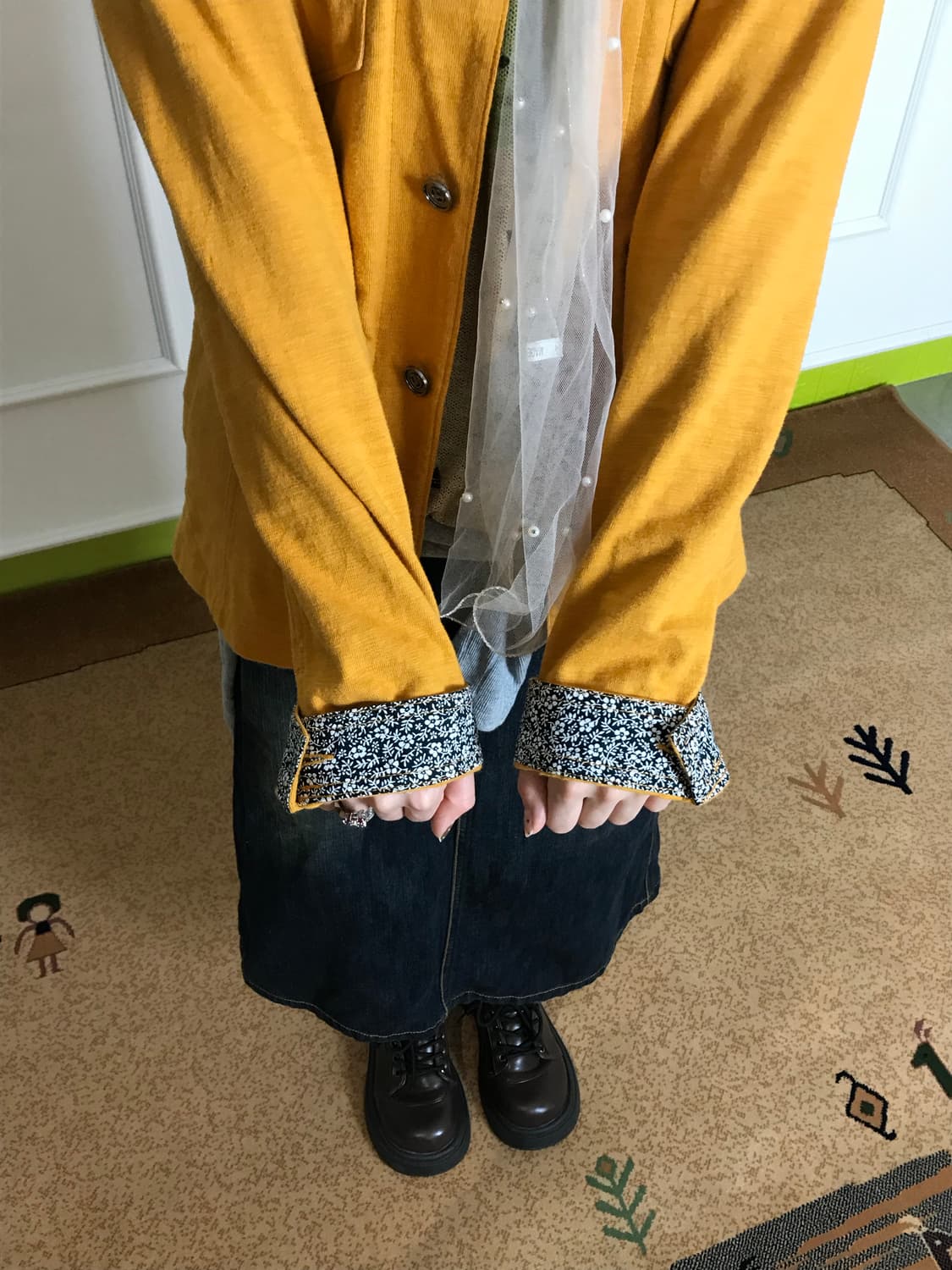 플라워 디테일 소매와 귀여운 🐱고양이 프린팅을 더해 위트 있는 무드:) 상품이미지5