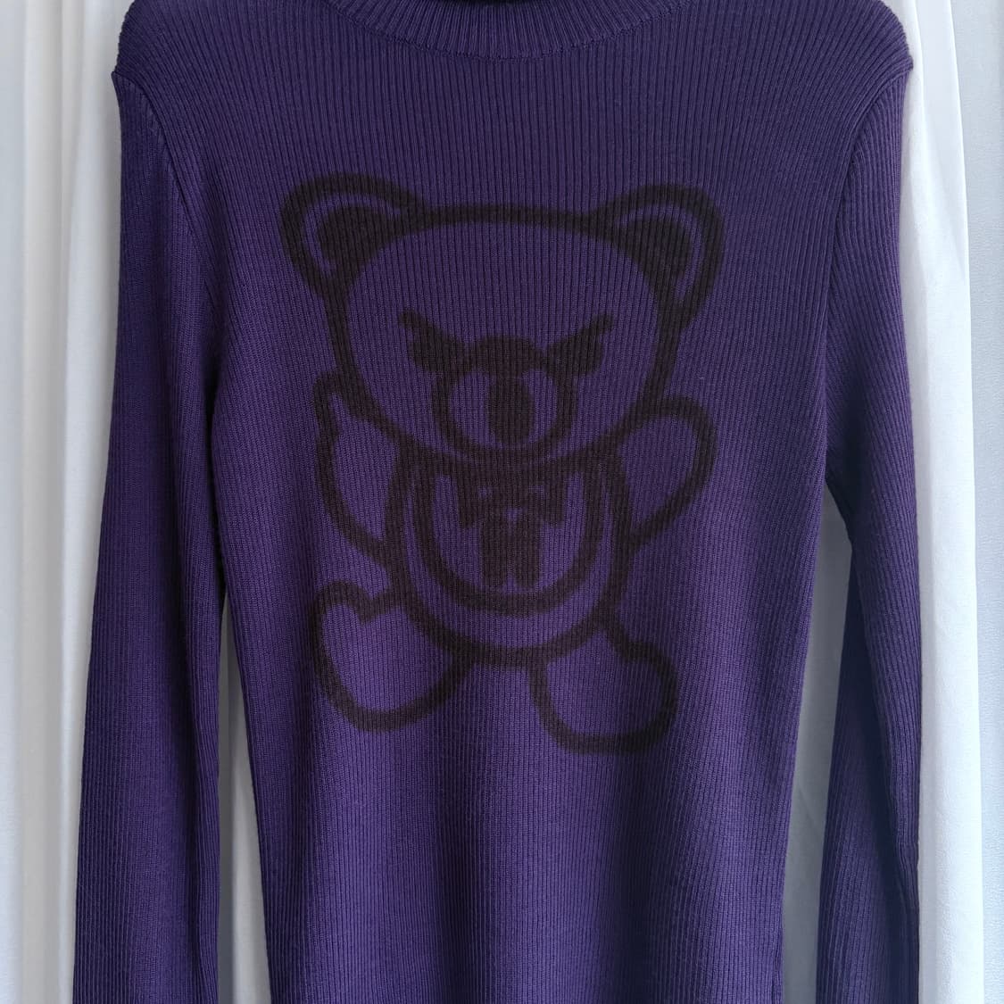 히스테릭 글래머 퍽 베어 터틀넥 니트 상품이미지2