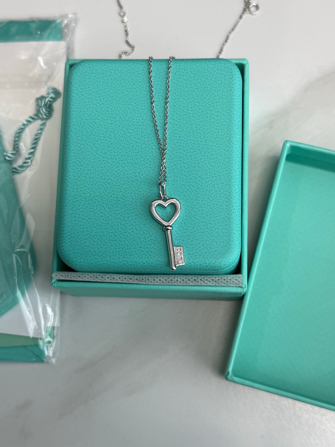 티파니앤코 하트키 팬던트 목걸이 상품이미지4