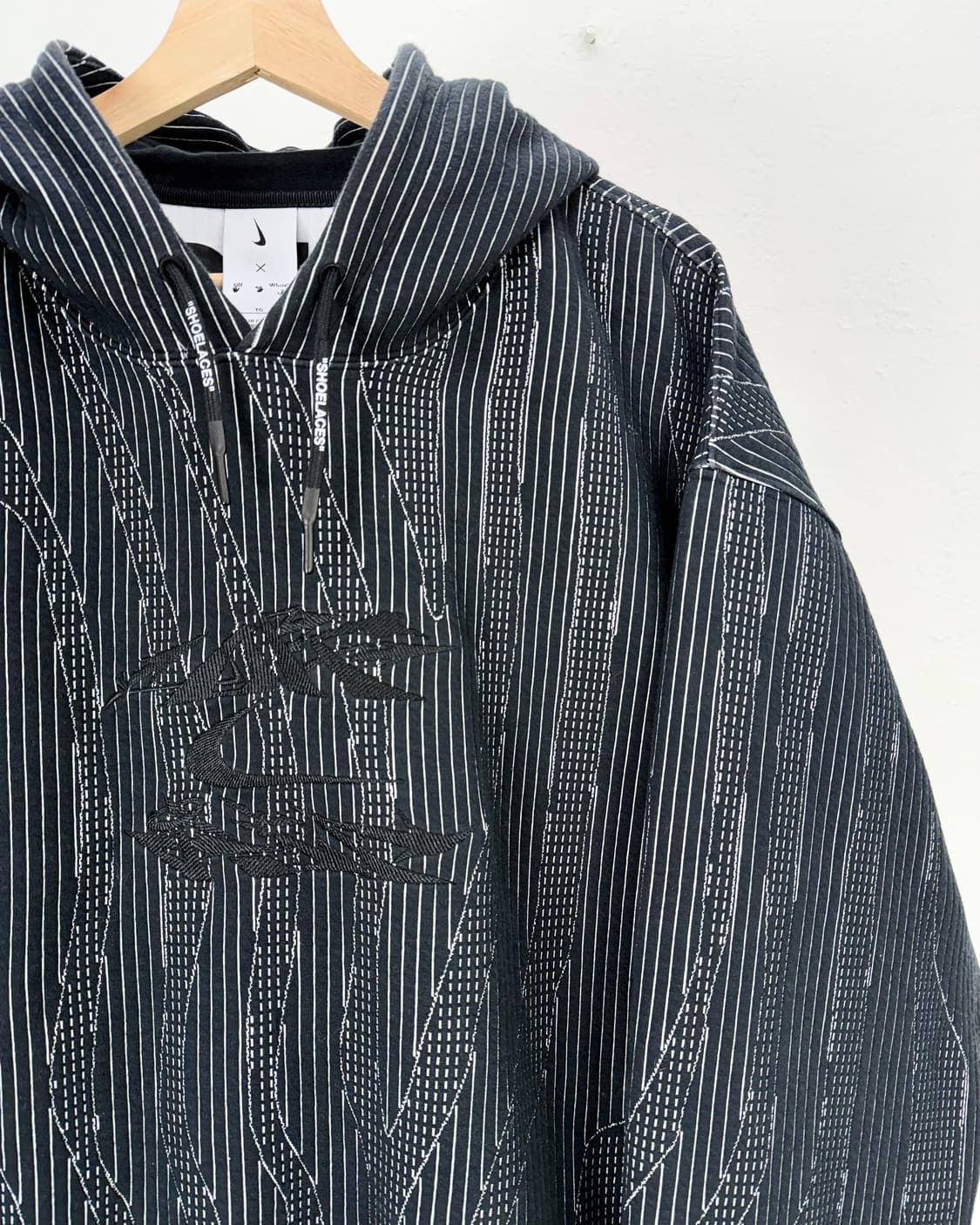 나이키 x 오프화이트 23fw 엔지니어드 후드 블랙 상품이미지3