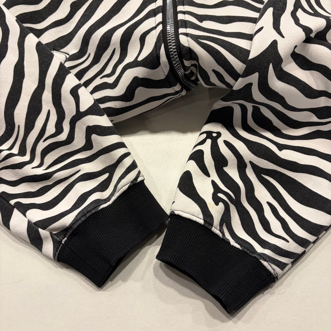 [F] 라이프워크 제브라 크롭 후드 집업 B371 상품이미지8