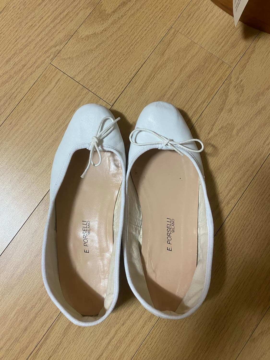 포셀리 화이트 37사이즈 상품이미지1