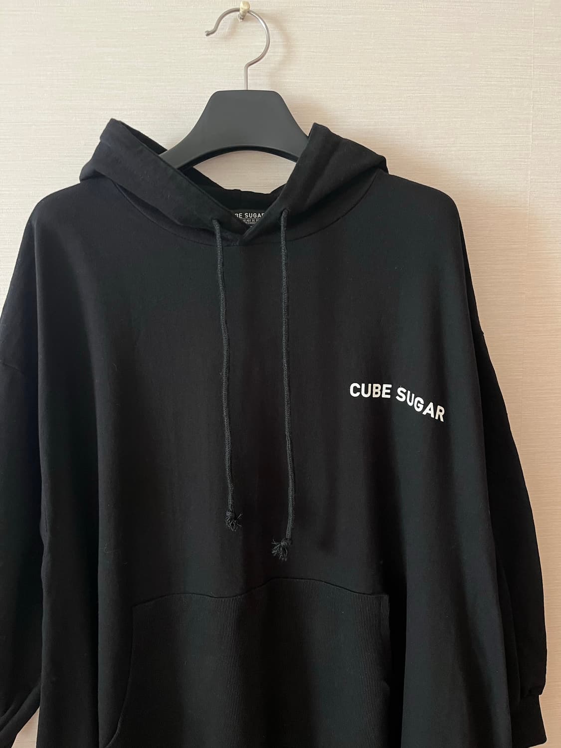 CUBE SUGAR 오버핏 면 블랙 후드 롱원피스 상품이미지2
