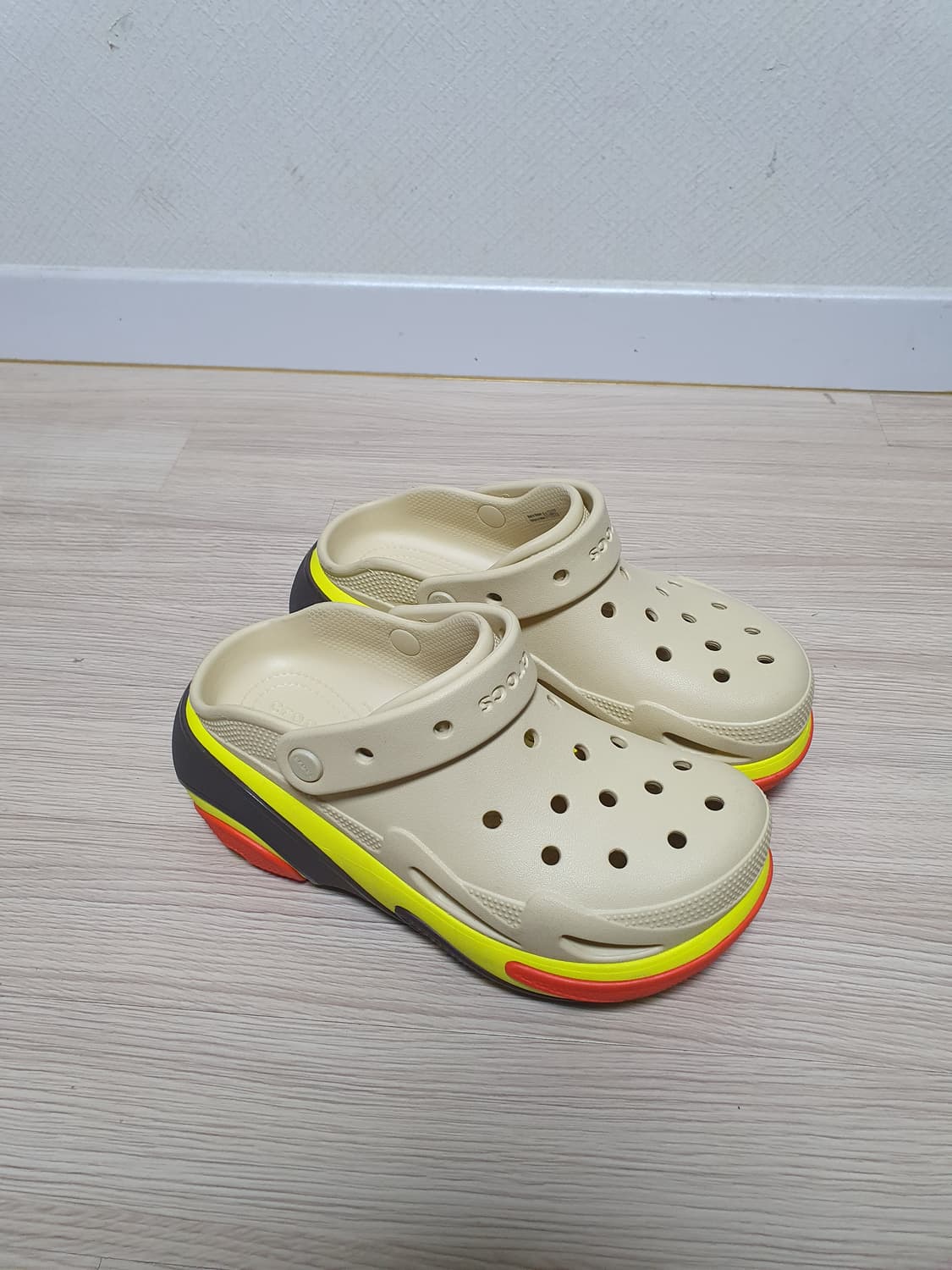 크록스 버블 크러쉬 클로그 260 상품이미지2