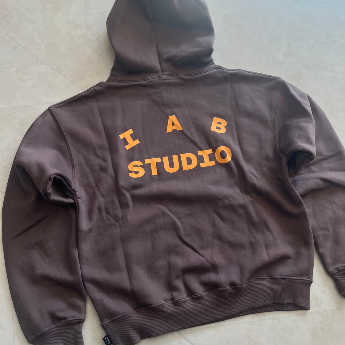 새상품(S)아이앱스튜디오 IAB 기아타이거즈 후드티 브라운 상품이미지2