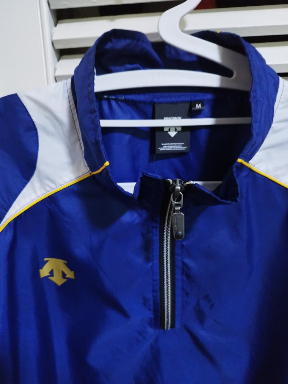 오버핏95 데상트 우븐 반집업 바람막이 상품이미지4