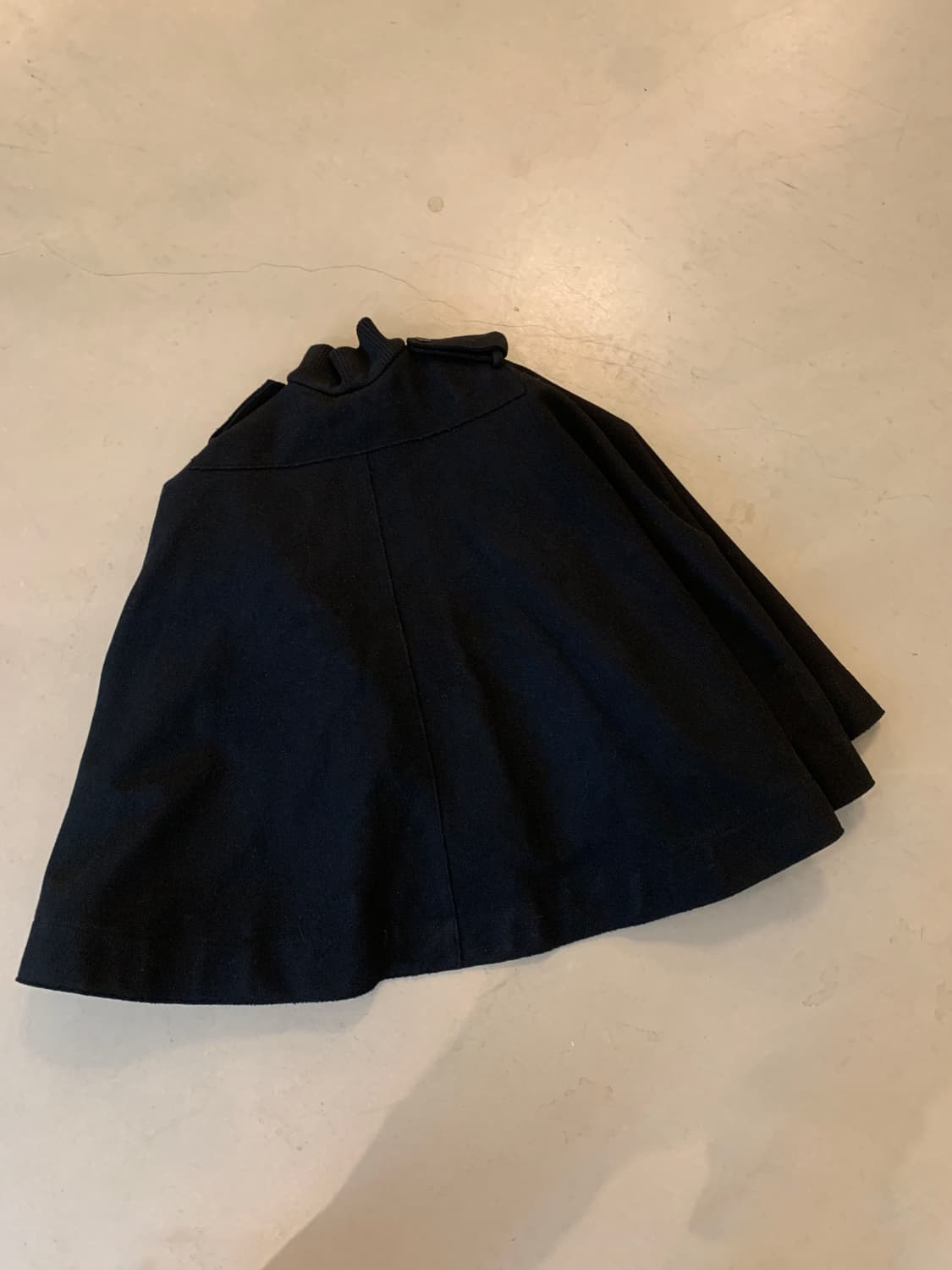 알렉산더 맥퀸 울 케이프 상품이미지8