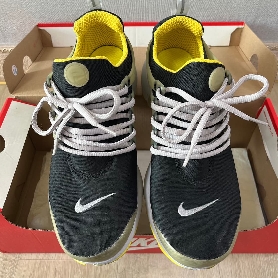 나이키 에어 프레스토 브루탈 허니 S 상품이미지3