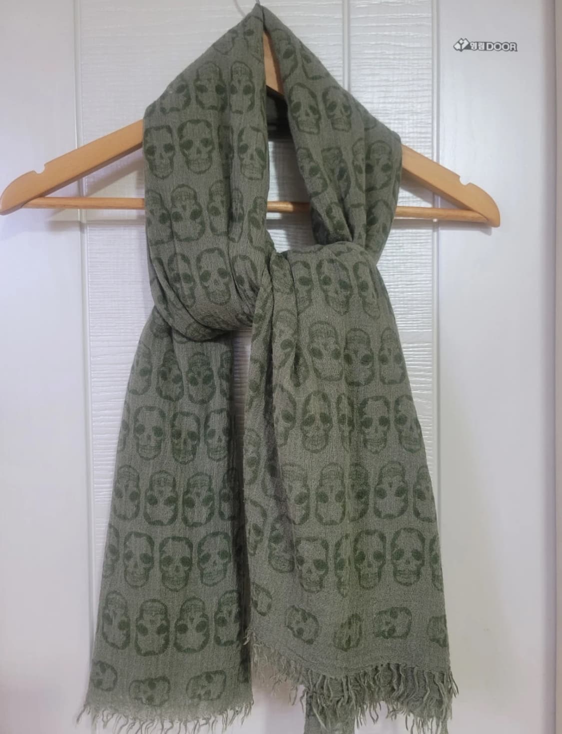 쟈딕앤볼테르 카키 해골 패턴 울캐시 머플러 상품이미지2