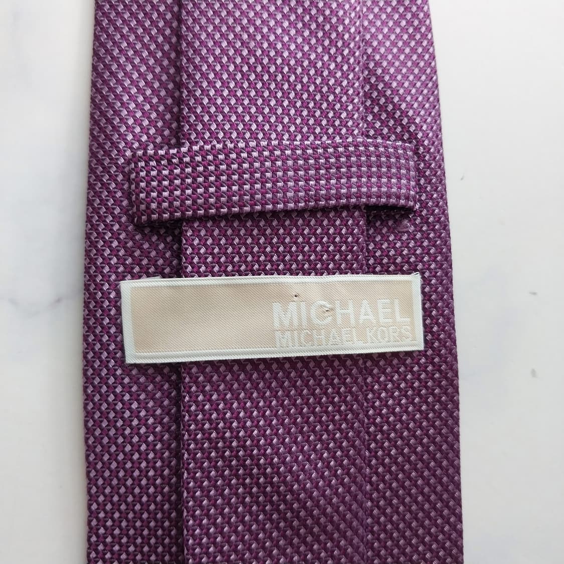 마이클 코어스 실크 텍스처 자카드 넥타이 8.8cm A+등급 K2229
 상품이미지9
