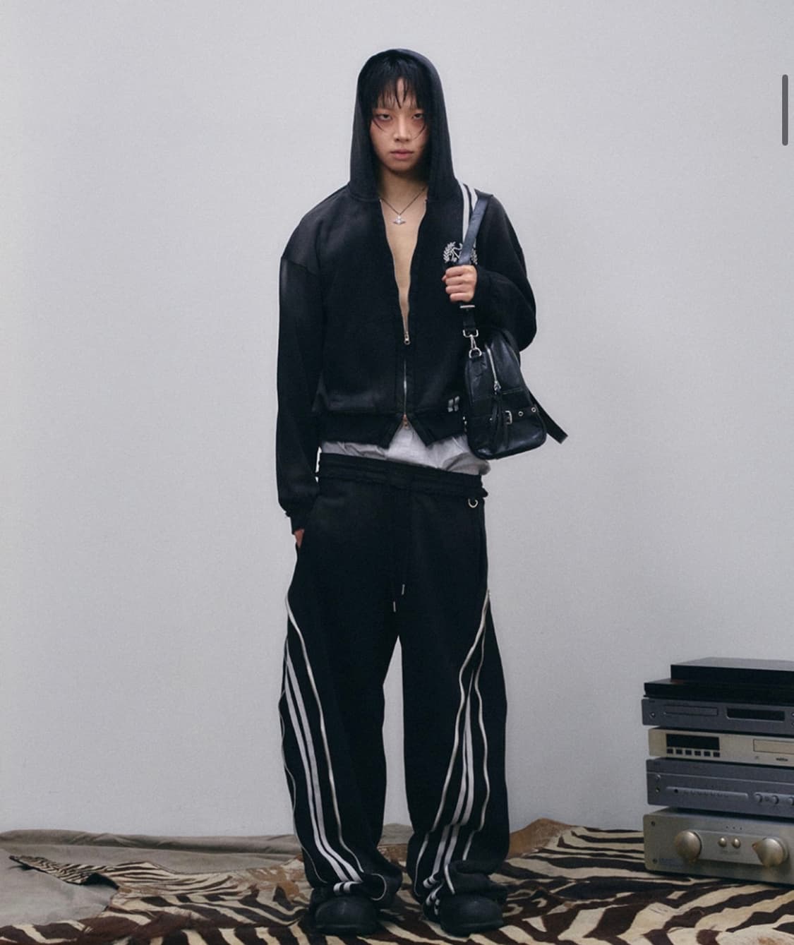 스키즘 인듀싱 지퍼 트레이닝 팬츠 상품이미지1