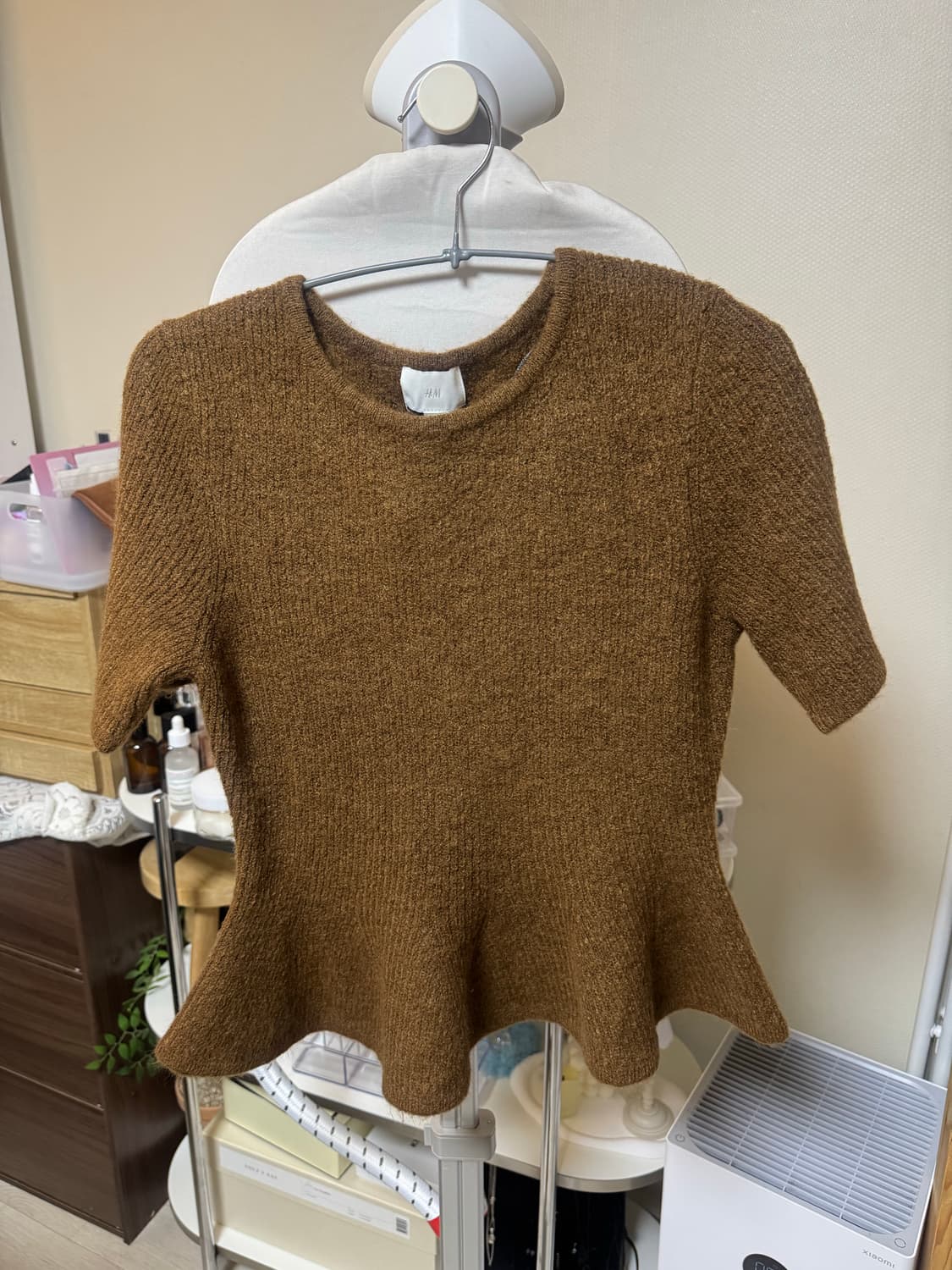 에첸엠 h&m 플레어 반팔 니트 상품이미지1