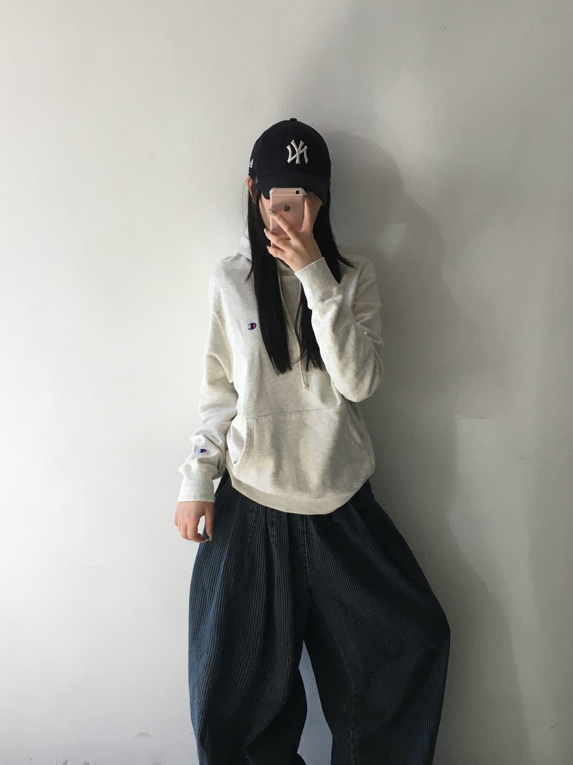 챔피온 미니로고 후드티 상품이미지1