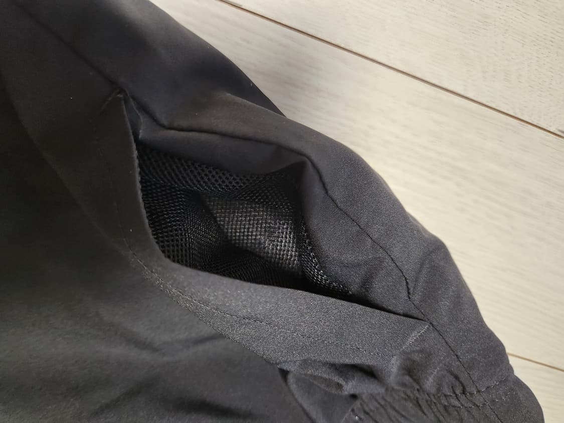 새상품급)아디다스 러닝 트레이닝 숏반바지 키즈 사이즈160 

사이즈 성 상품이미지5