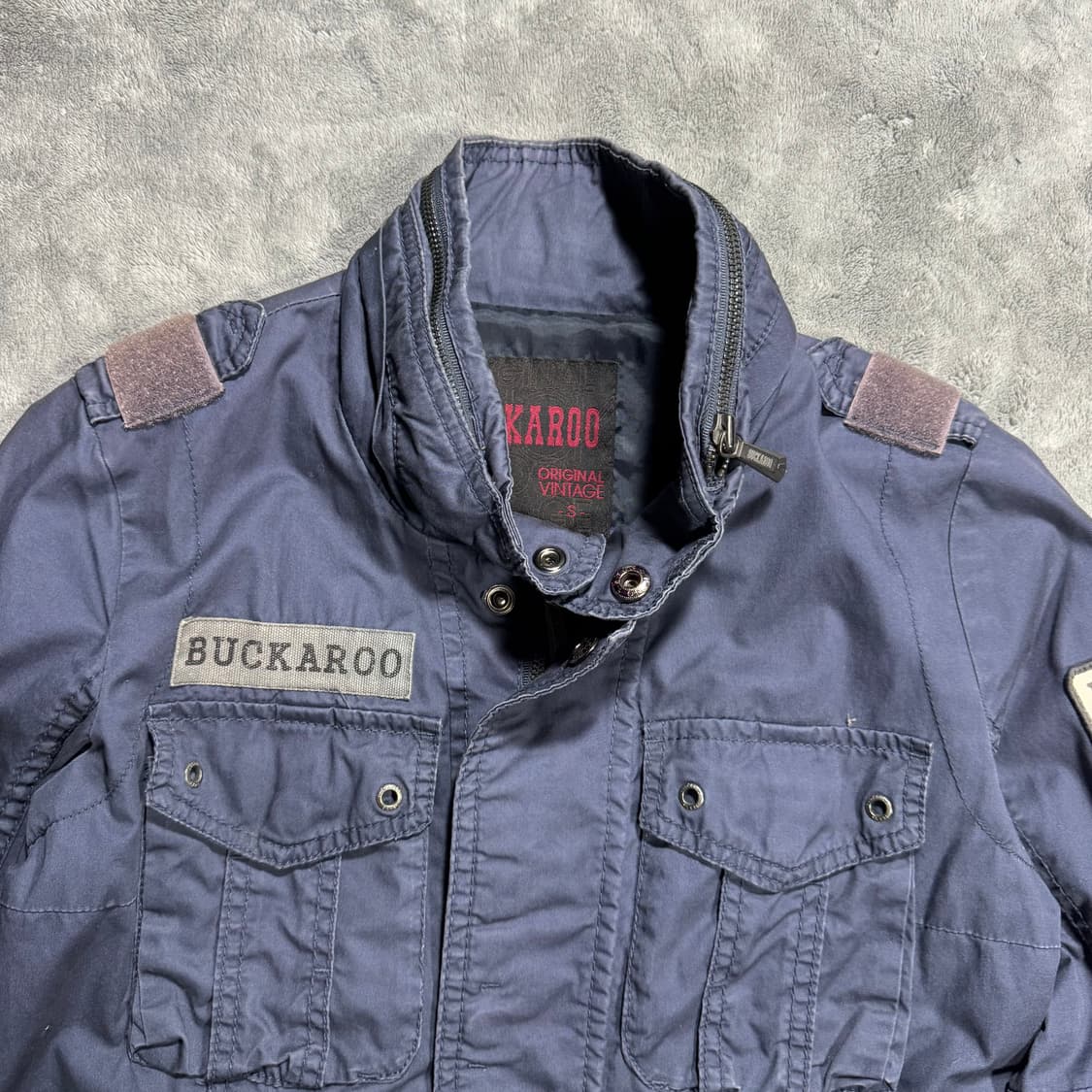 버커루 여성 Y2K 백프린팅 패치 자켓 상품이미지2