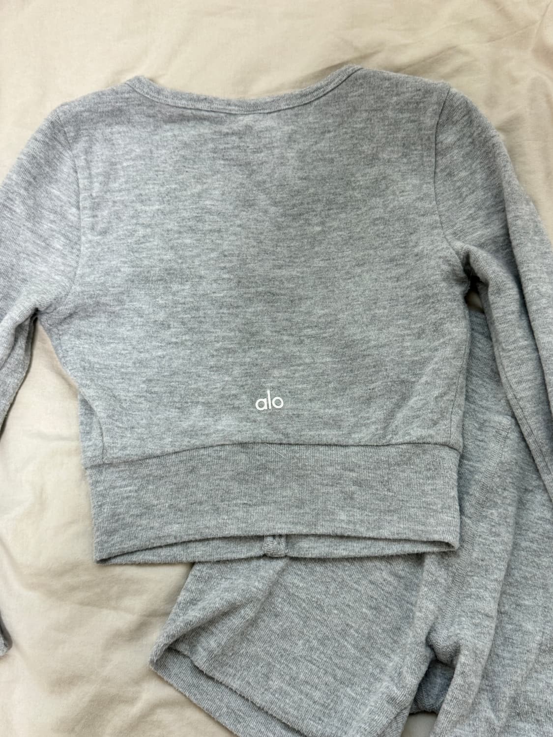 Alo Alolux 가디건 쇼츠 세트 상품이미지5